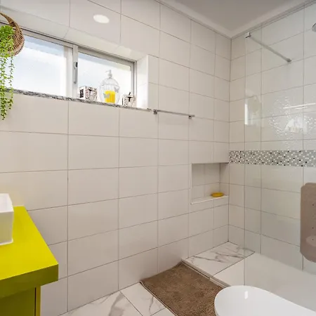Varanda Andorinhas Apartamento *
