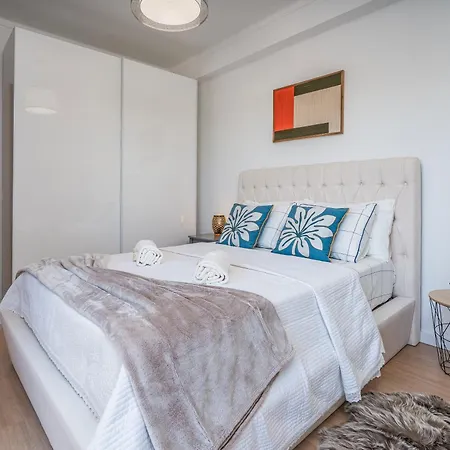 Lägenhet Varanda Andorinhas